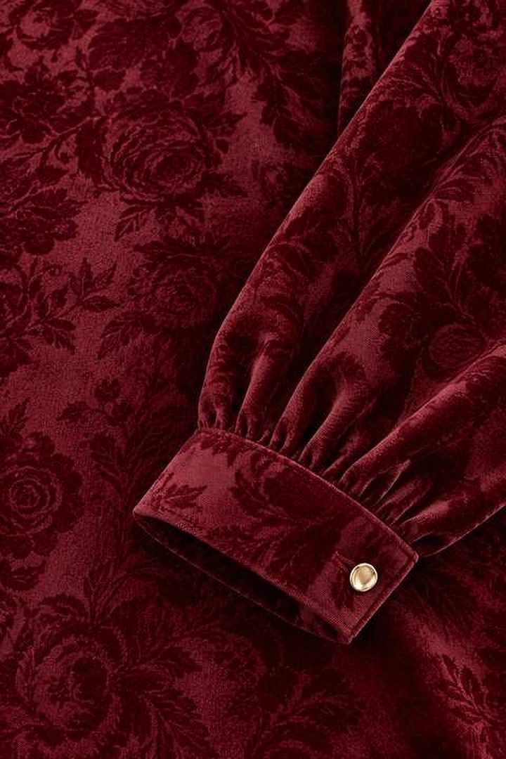 Kadife Damask Broşlu Elbise — görsel 3
