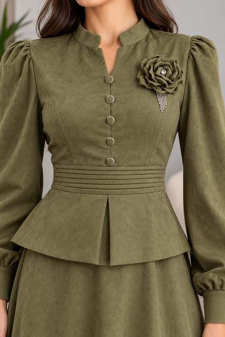 Gül Broşlu Peplum Takım — görsel 3